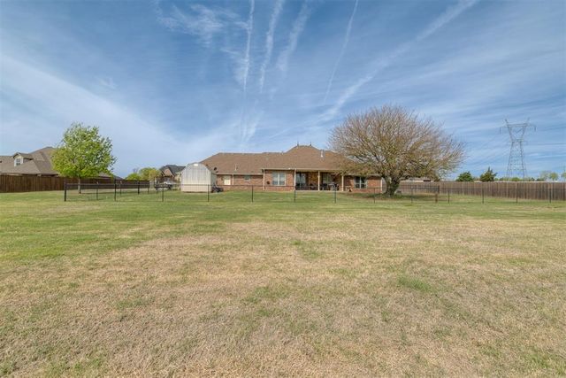 10608 Oaksplinter Lane, Oklahoma City, OK 73173