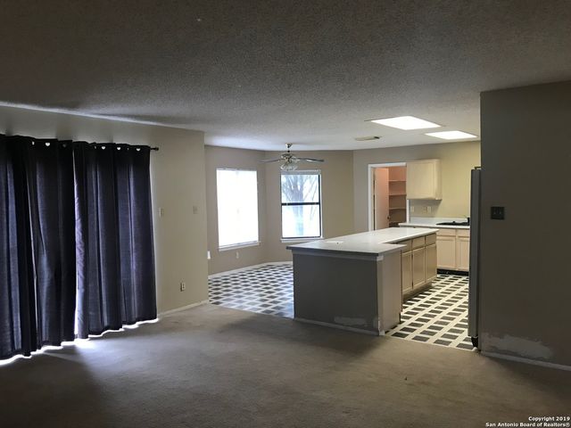 15010 Digger Dr, San Antonio, TX 78247