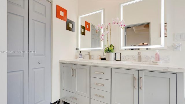 3494 W 106th Ter, Hialeah, FL 33018