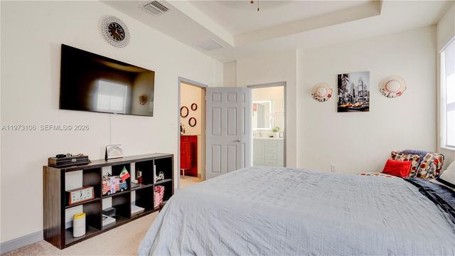 3494 W 106th Ter, Hialeah, FL 33018