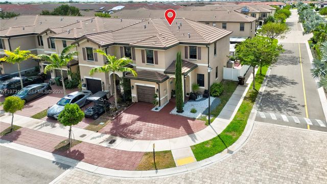 3494 W 106th Ter, Hialeah, FL 33018
