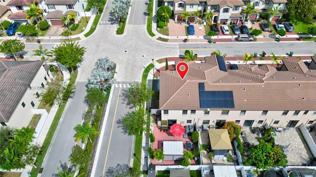 3494 W 106th Ter, Hialeah, FL 33018