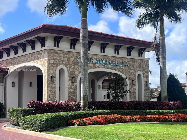 3494 W 106th Ter, Hialeah, FL 33018