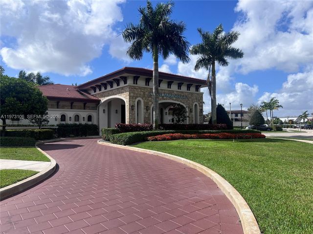 3494 W 106th Ter, Hialeah, FL 33018