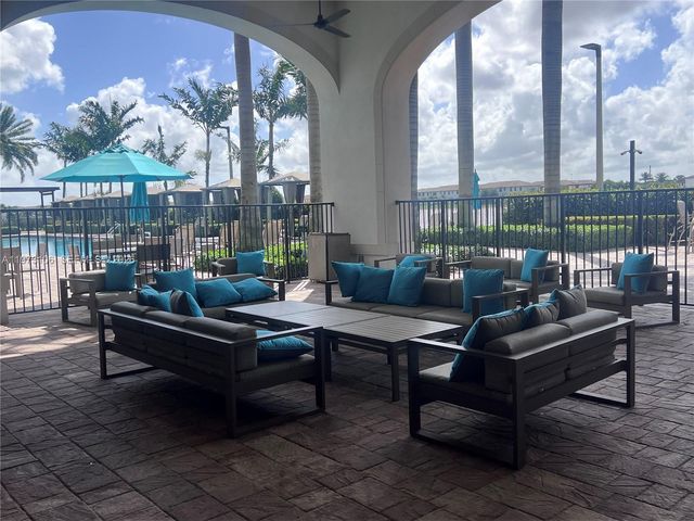 3494 W 106th Ter, Hialeah, FL 33018