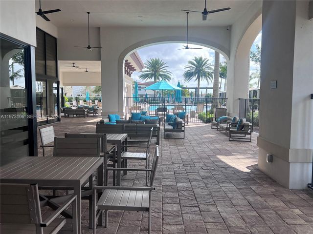 3494 W 106th Ter, Hialeah, FL 33018