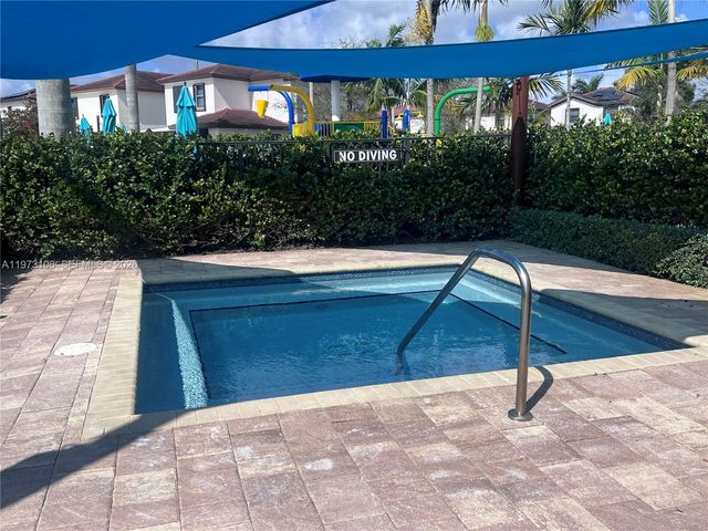 3494 W 106th Ter, Hialeah, FL 33018