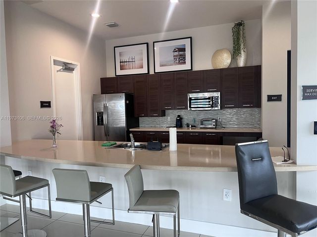 3494 W 106th Ter, Hialeah, FL 33018