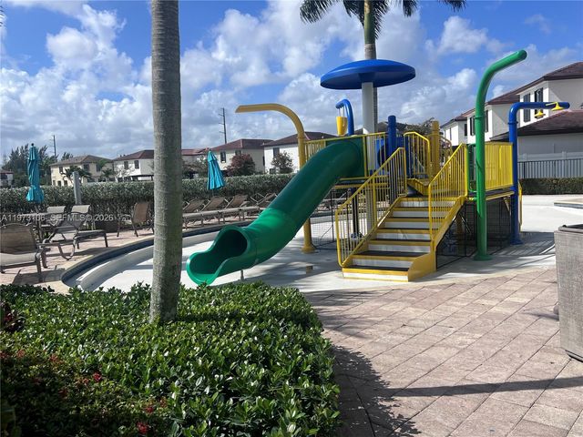 3494 W 106th Ter, Hialeah, FL 33018