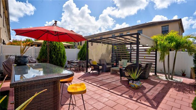 3494 W 106th Ter, Hialeah, FL 33018