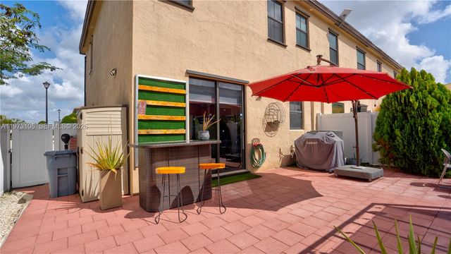 3494 W 106th Ter, Hialeah, FL 33018