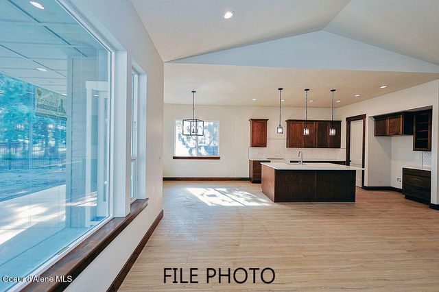 4476 E Savea LN, Post Falls, ID 83854