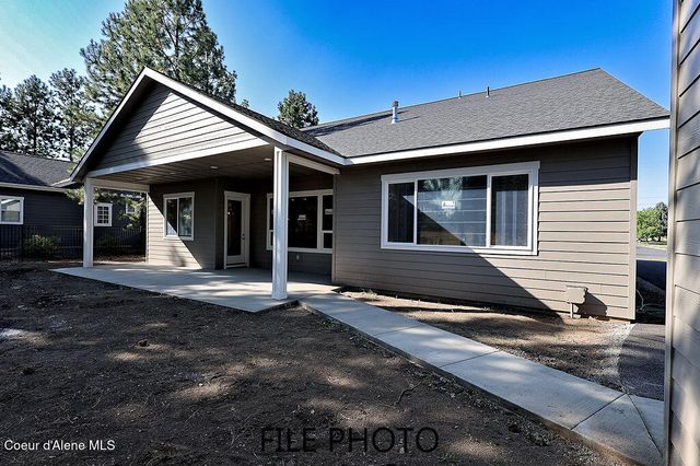 4476 E Savea LN, Post Falls, ID 83854