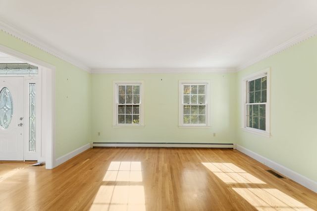 340 Weston Road, Wellesley, MA 02482