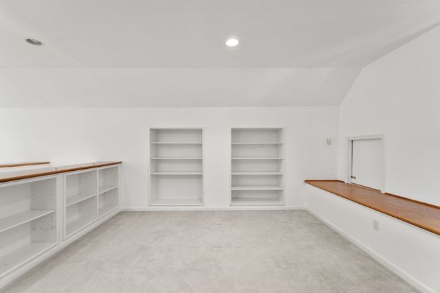 340 Weston Road, Wellesley, MA 02482