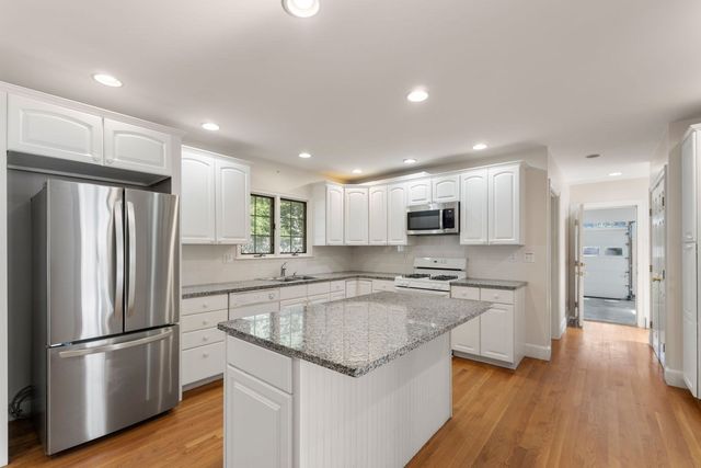340 Weston Road, Wellesley, MA 02482