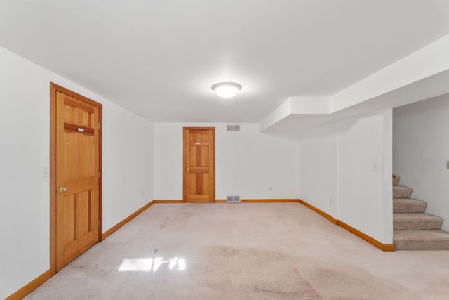 340 Weston Road, Wellesley, MA 02482