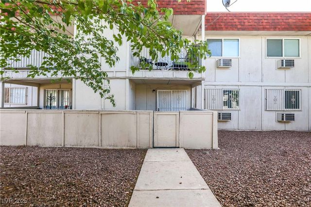 5326 Swenson Street 61, Las Vegas, NV 89119