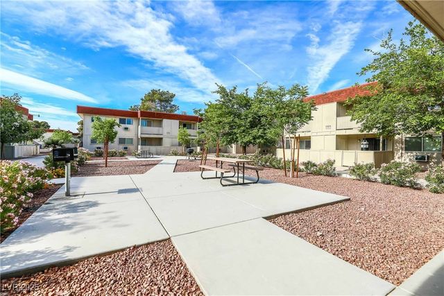 5326 Swenson Street 61, Las Vegas, NV 89119