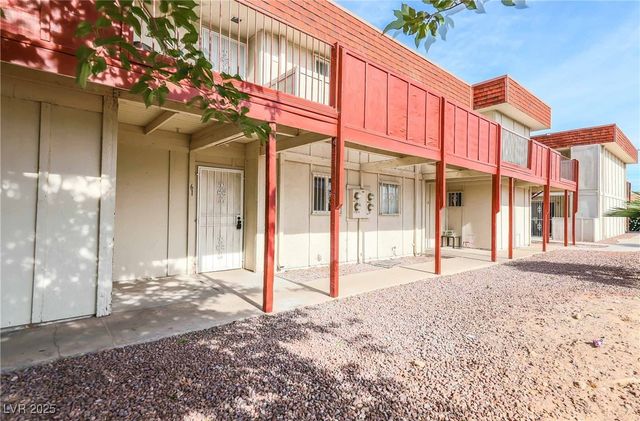 5326 Swenson Street 61, Las Vegas, NV 89119