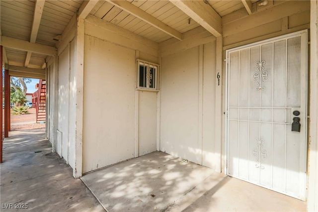 5326 Swenson Street 61, Las Vegas, NV 89119