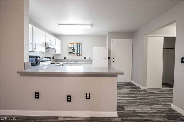 5326 Swenson Street 61, Las Vegas, NV 89119