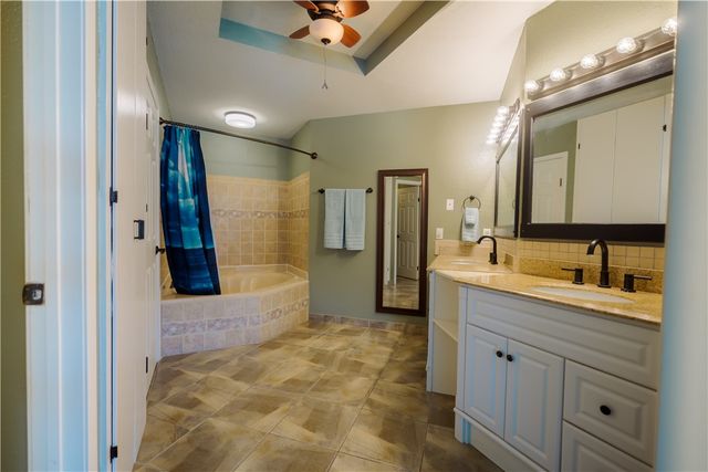 14965 Schooner Dr, Corpus Christi, TX 78418