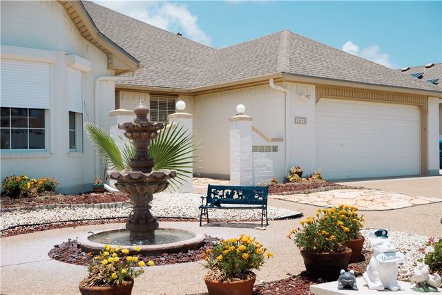 14965 Schooner Dr, Corpus Christi, TX 78418