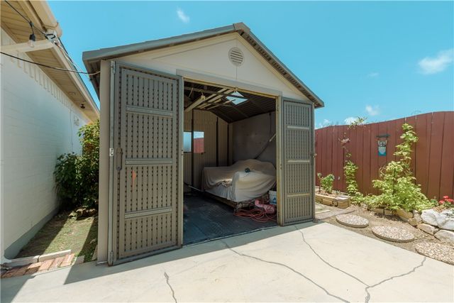 14965 Schooner Dr, Corpus Christi, TX 78418