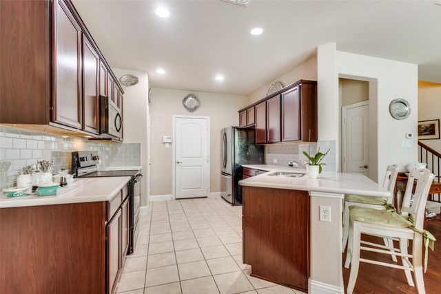 416 Hunt Drive, Lewisville, TX 75067