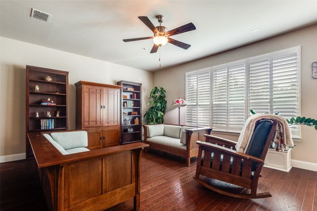 416 Hunt Drive, Lewisville, TX 75067