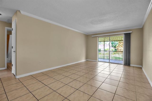 960 LA COSTA CIRCLE 2, Sarasota, FL 34237