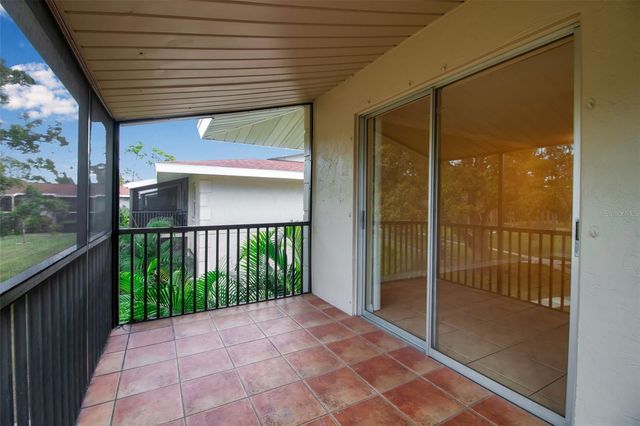 960 LA COSTA CIRCLE 2, Sarasota, FL 34237