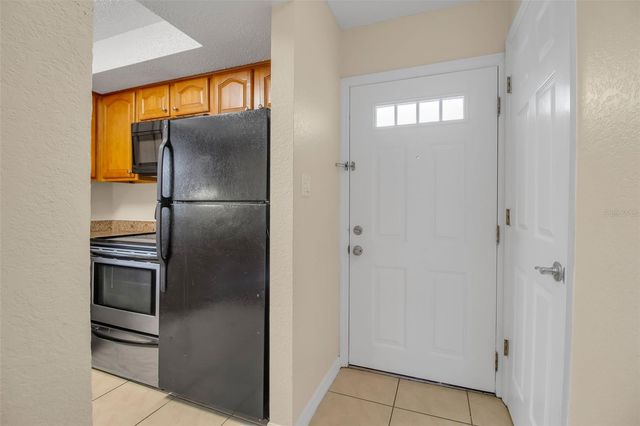 960 LA COSTA CIRCLE 2, Sarasota, FL 34237