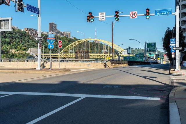 10 Market St, Downtown Pgh, PA 15222