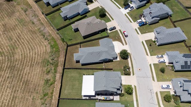 205 Four Star DR, Elgin, TX 78621