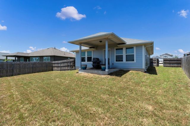 205 Four Star DR, Elgin, TX 78621