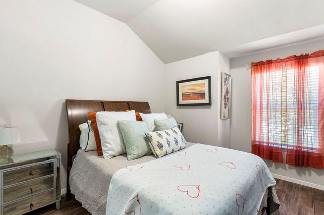 205 Four Star DR, Elgin, TX 78621