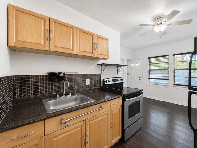 1857 Buchanan Street 9, Hollywood, FL 33020