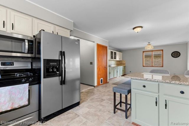 51637 Baker Road, Chesterfield, MI 48047