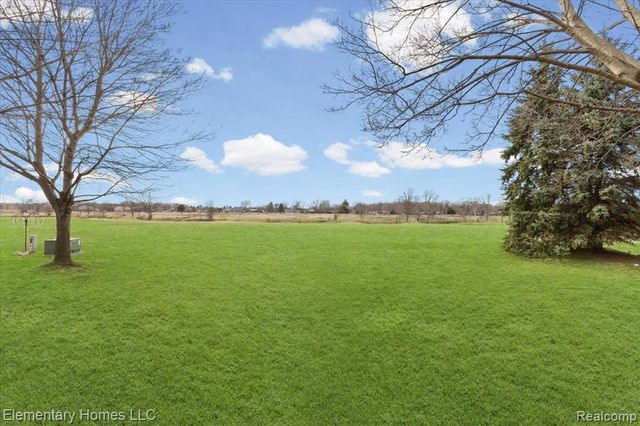 51637 Baker Road, Chesterfield, MI 48047