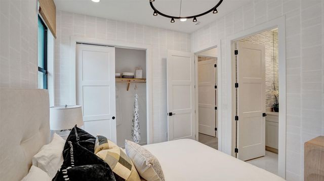 10204 Voltaire Place, Palm Beach Gardens, FL 33412