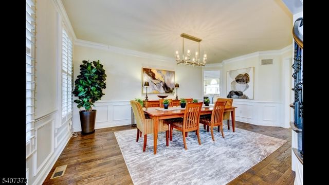 19 Donna Dr, Raritan Twp., NJ 08822