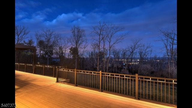 19 Donna Dr, Raritan Twp., NJ 08822