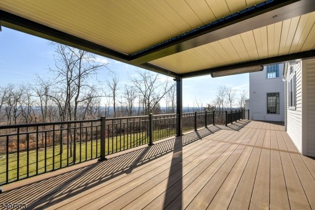 19 Donna Dr, Raritan Twp., NJ 08822