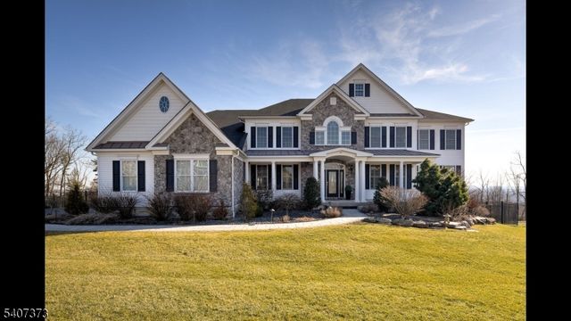 19 Donna Dr, Raritan Twp., NJ 08822