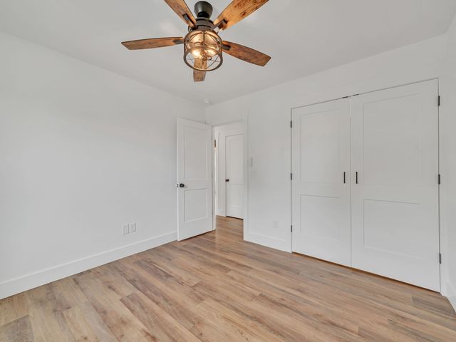 5800 Sanders rd, Lyles, TN 37098