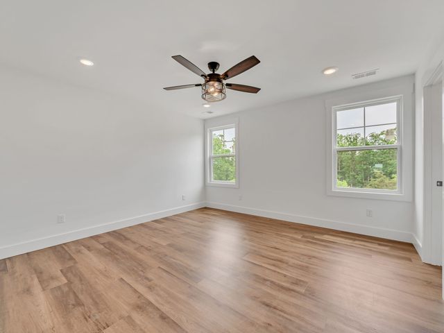 5800 Sanders rd, Lyles, TN 37098