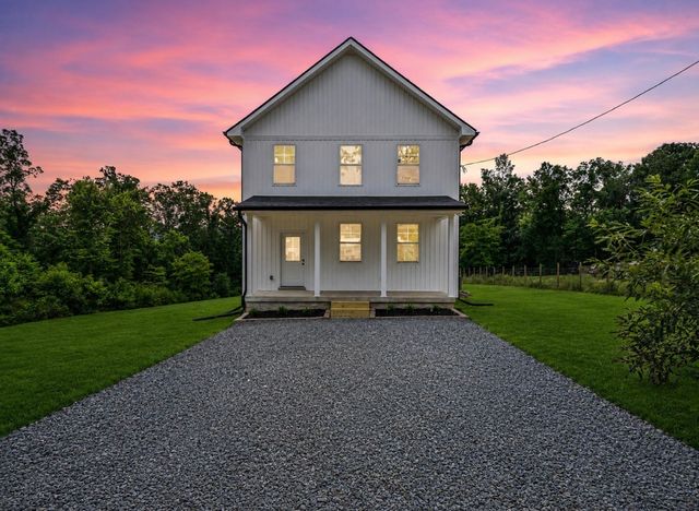 5800 Sanders rd, Lyles, TN 37098