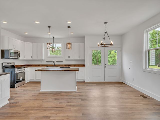 5800 Sanders rd, Lyles, TN 37098